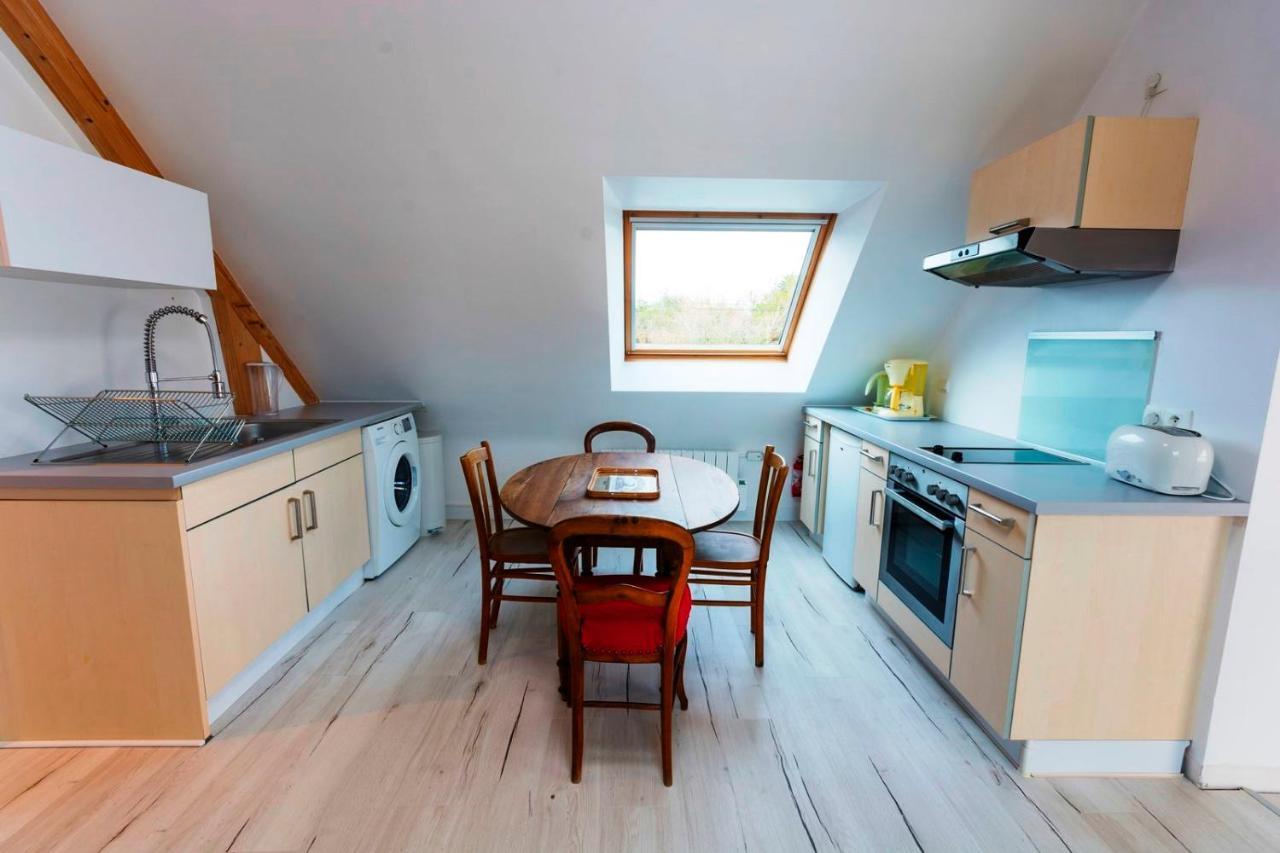Lomener - La Goelette - 1 Appartement Avec 2 Chambres Et 2 Studios A 450M De La Plage Пломер Екстериор снимка